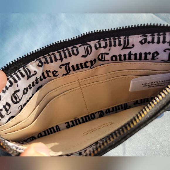 Juicy Couture Black Zip Wristlet Clutch - Picture 4 of 4